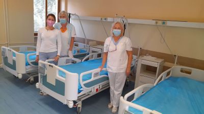 Nemocnica Zlaté Moravce má nové polohovateľné lôžka. Spĺňajú prísne európske normy a sú prínosom pre pacienta aj personál