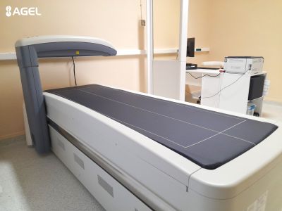 Starostlivosť o zdravé kosti ešte dostupnejšia. Nemocnica AGEL Zlaté Moravce spúšťa nové pracovisko osteodenzitometrie